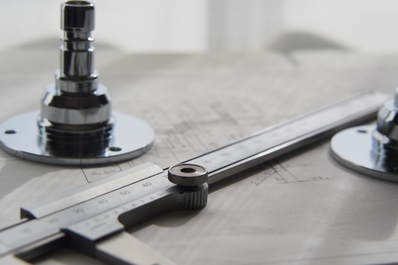 金属部品加工は大阪本社でも受注が可能!