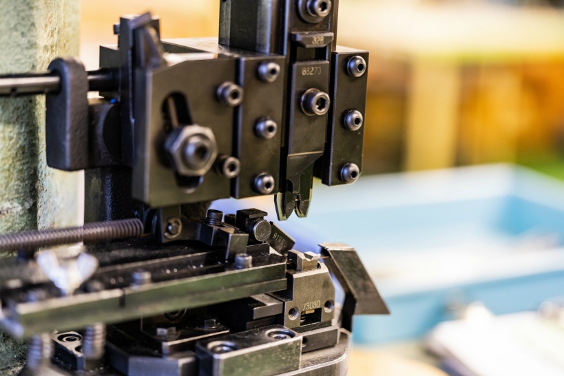 銅は難削材ではないが、旋盤加工技術者のスキルも必要