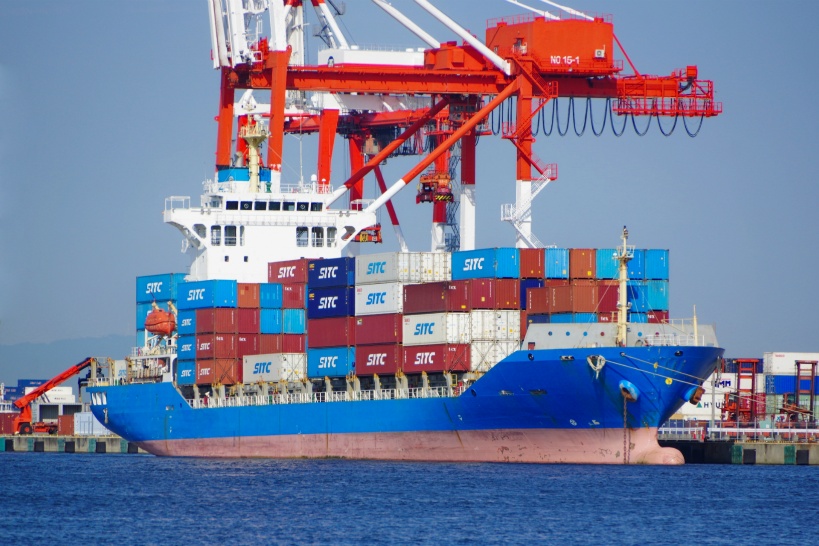 大阪に本社を置く製造業者フィリールの作業体制