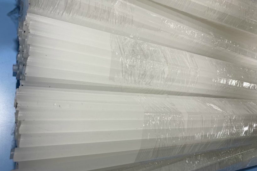 販売商品① フッ素樹脂材料「PFA」丸棒の調達可