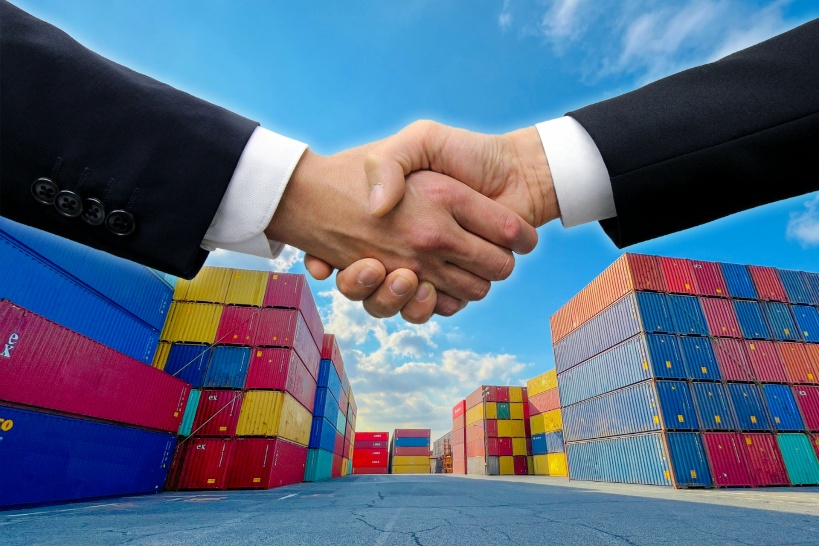 1万個以上の量産も可能。半導体部品を短納期で納品