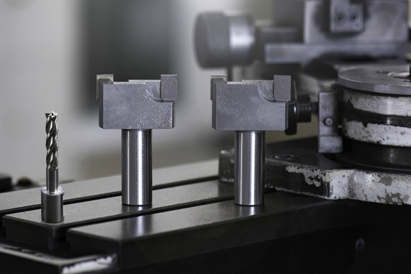 部品の精密加工は切削加工一択