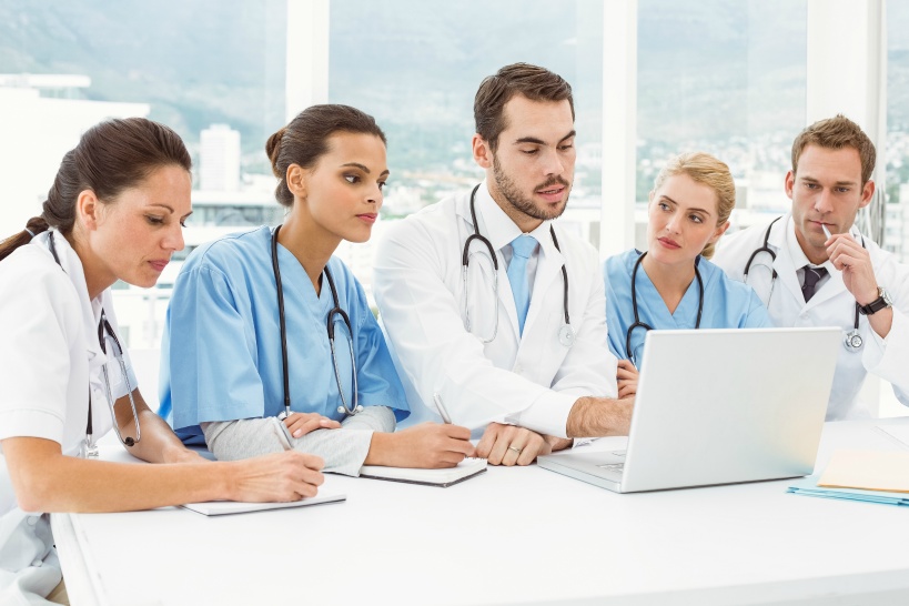 医療用・医療機器の精密部品を低予算に抑えるポイント