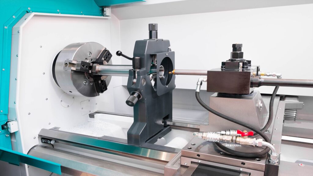 旋盤のドリル穴あけ加工を業者に選ぶ際のポイントとは