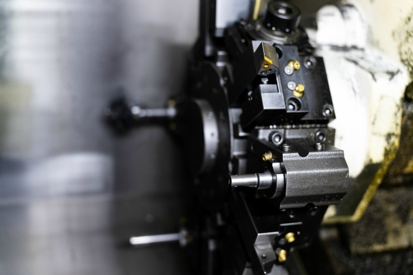 フィリールではマシニングセンタ・複合加工機を完備