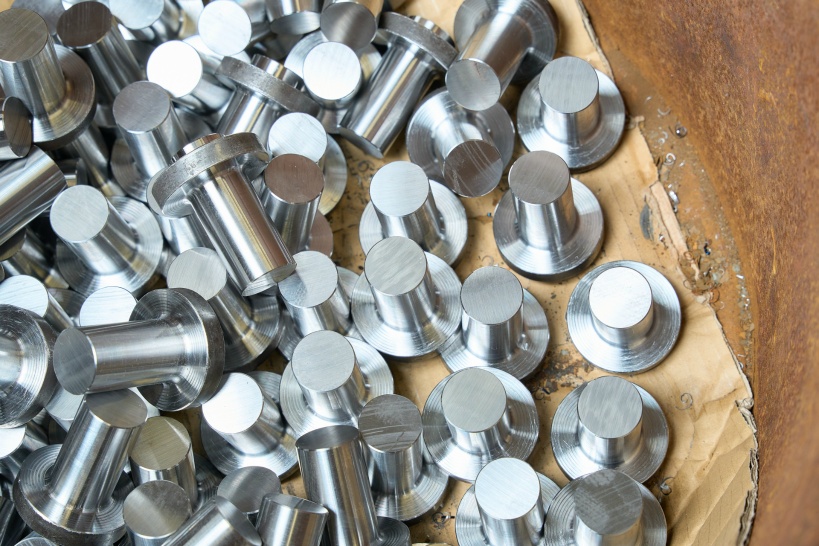 鉄の加工の方法とは?