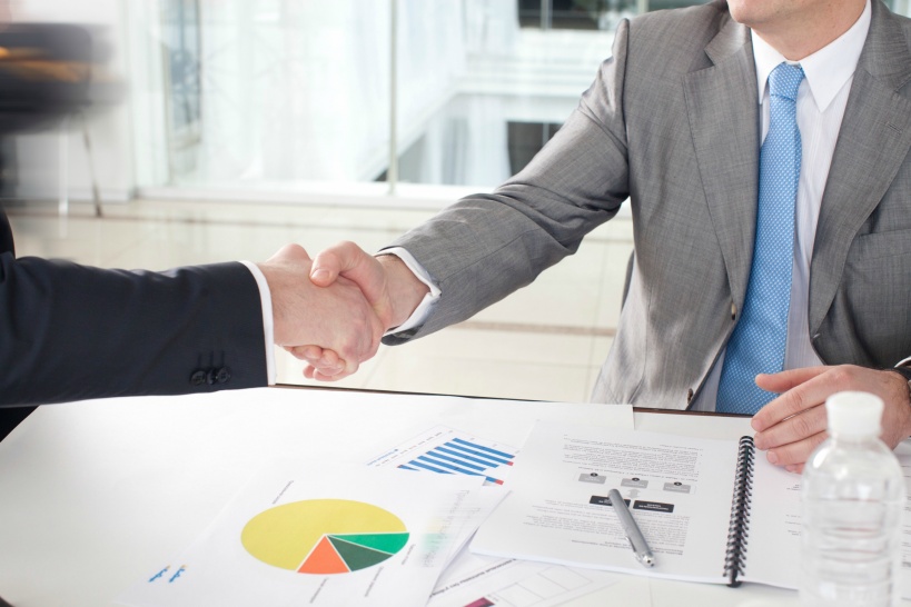 大阪でレーザー加工の実績と自信があるフィリールへお任せ