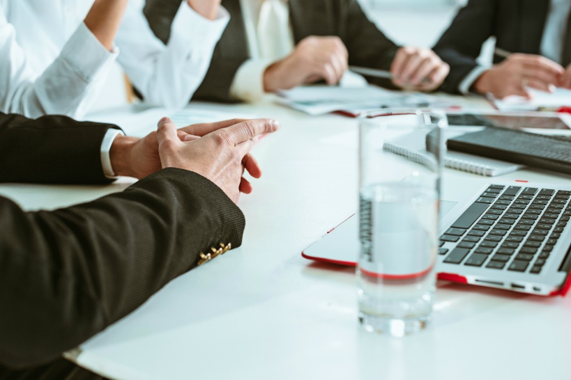 樹脂のマシニング加工は穴あけ・中ぐりも大阪のフィリールへご相談を