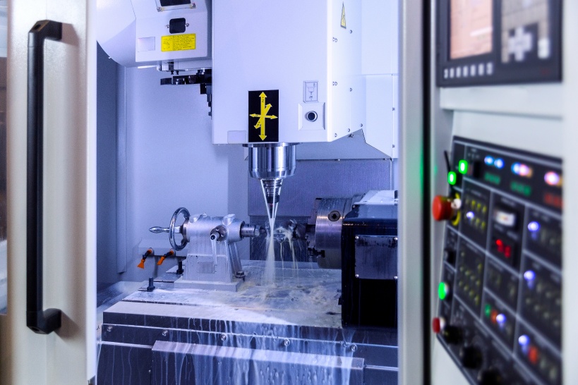 マシニングセンタで樹脂加工をする注意点とは